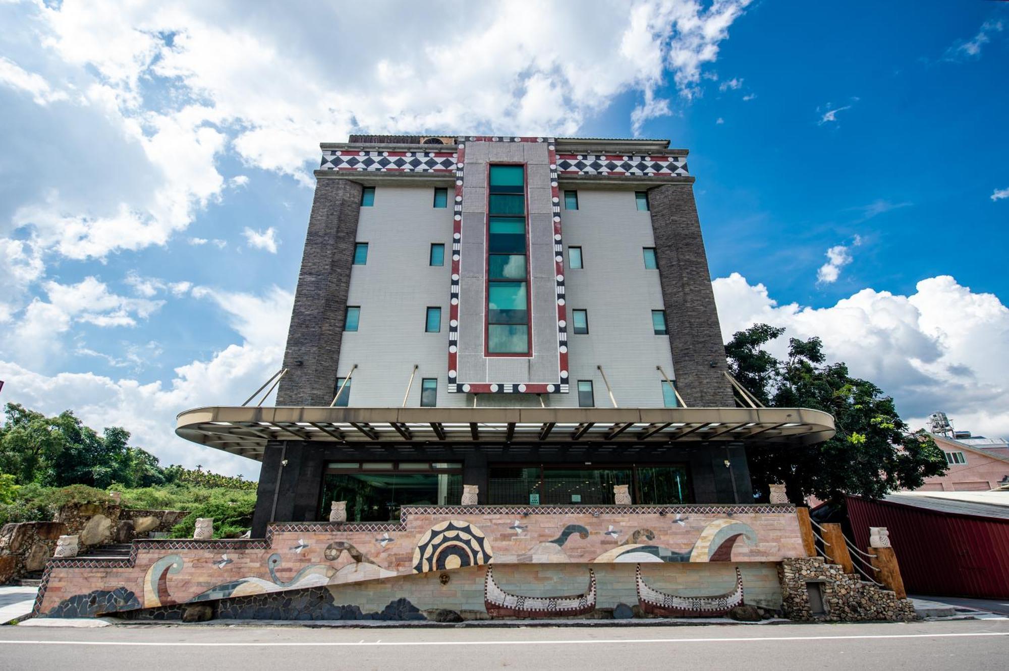 Classic Hotel Shvatan Nantou Exterior photo