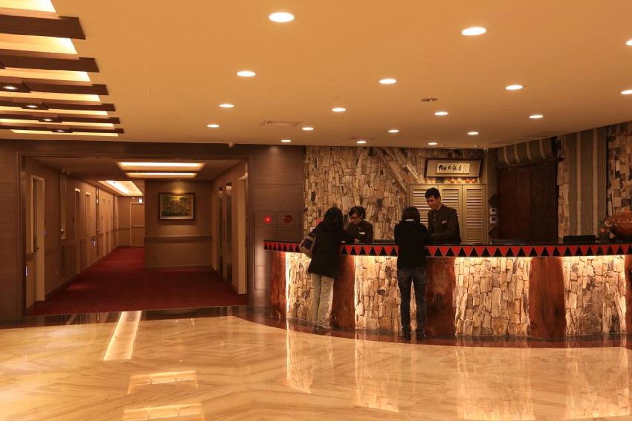 Classic Hotel Shvatan Nantou Exterior photo